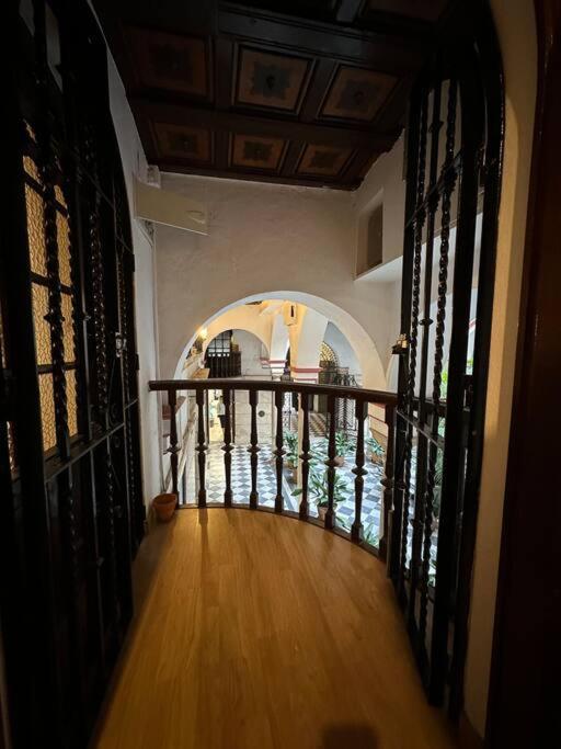Apartamento Patio Sevillano Frente Catedral Екстериор снимка
