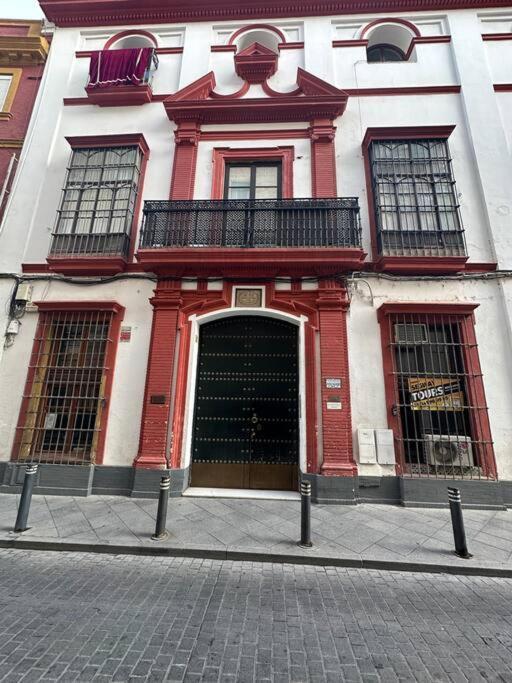 Apartamento Patio Sevillano Frente Catedral Екстериор снимка